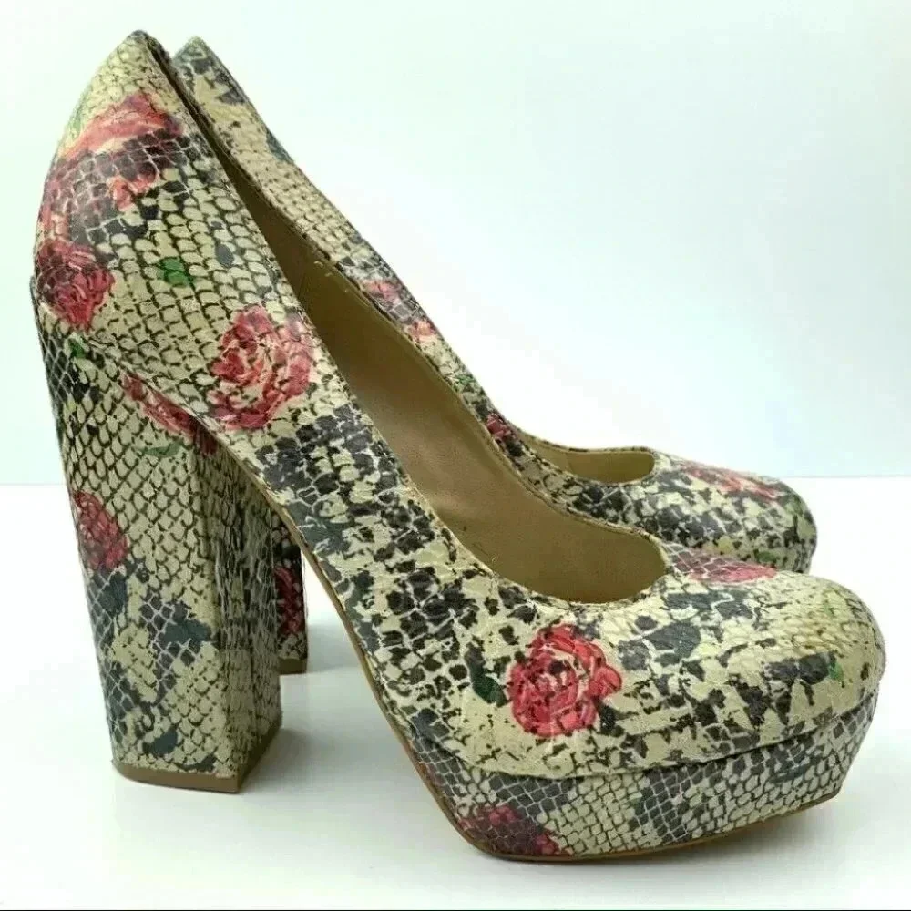 Mia Uptown girl platforms 10 multicolored floral